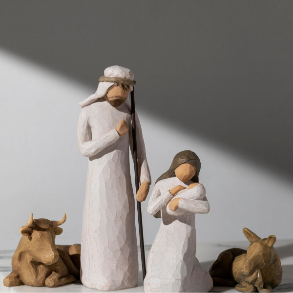 Belén Minimalista: Sagrada Familia Con Buey Y Mula